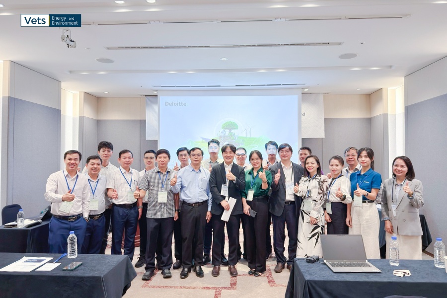 Đại diện các doanh nghiệp Việt Nam có mặt tại Hàn Quốc tham gia chương trình