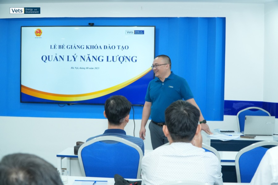 Ông Dương Chí Công đại diện VETS | Energy & Environment (đơn vị tổ chức đào tạo)