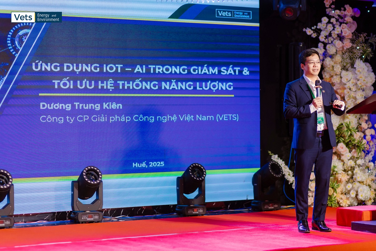 Ông Dương Trung Kiên - Giám đốc điều hành VETS | EnE trình bày về ứng dụng IOT - AI trong giám sát và tối ưu hệ thống năng lượng