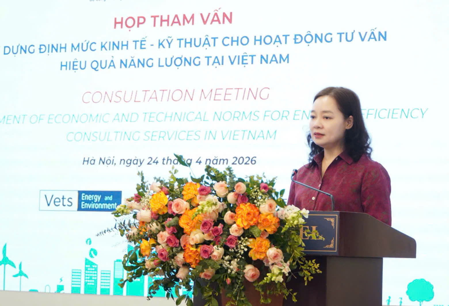 Bà Nguyễn Thị Lâm Giang – Cục trưởng Cục Đổi mới sáng tạo, Chuyển đổi xanh và Khuyến công phát biểu khai mạc.